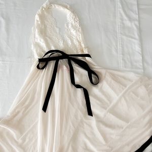 Lace trimmed mesh babydoll